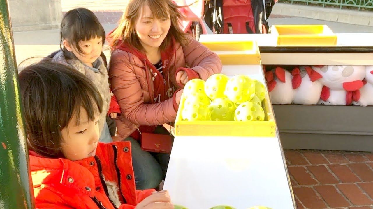 ユニバのミニゲーム！ナナタンもやってみた♡最後にまーちゃんが号泣(＞＜)【ココロマン普段の様子】