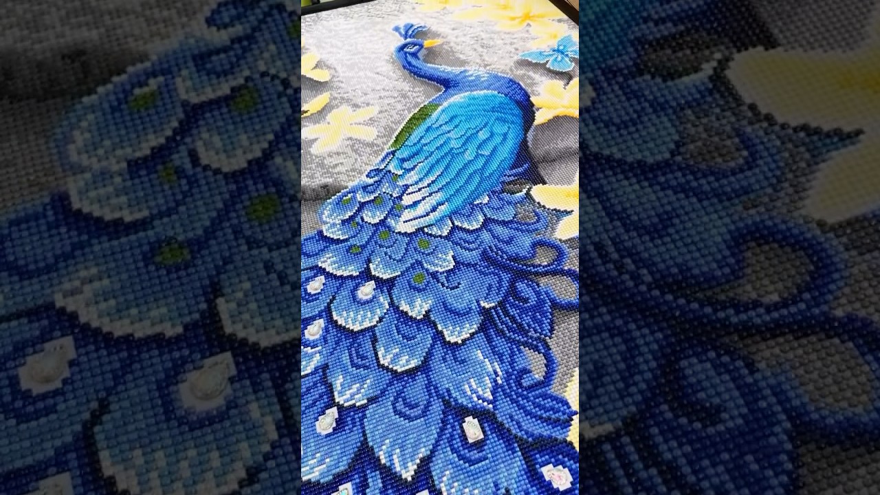 🦚 #peacock #diamondpainting #asmr #diycrafts #youtubeshorts