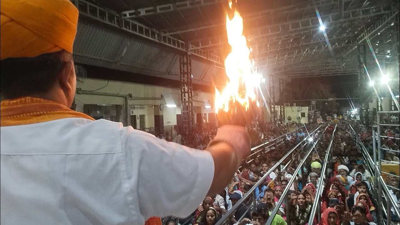 श्री चतुरदास जी महाराज लाइव आरती दर्शन बुटाटी धाम 04/10/23 बुटाटी धाम मंदिर लाइव आरती