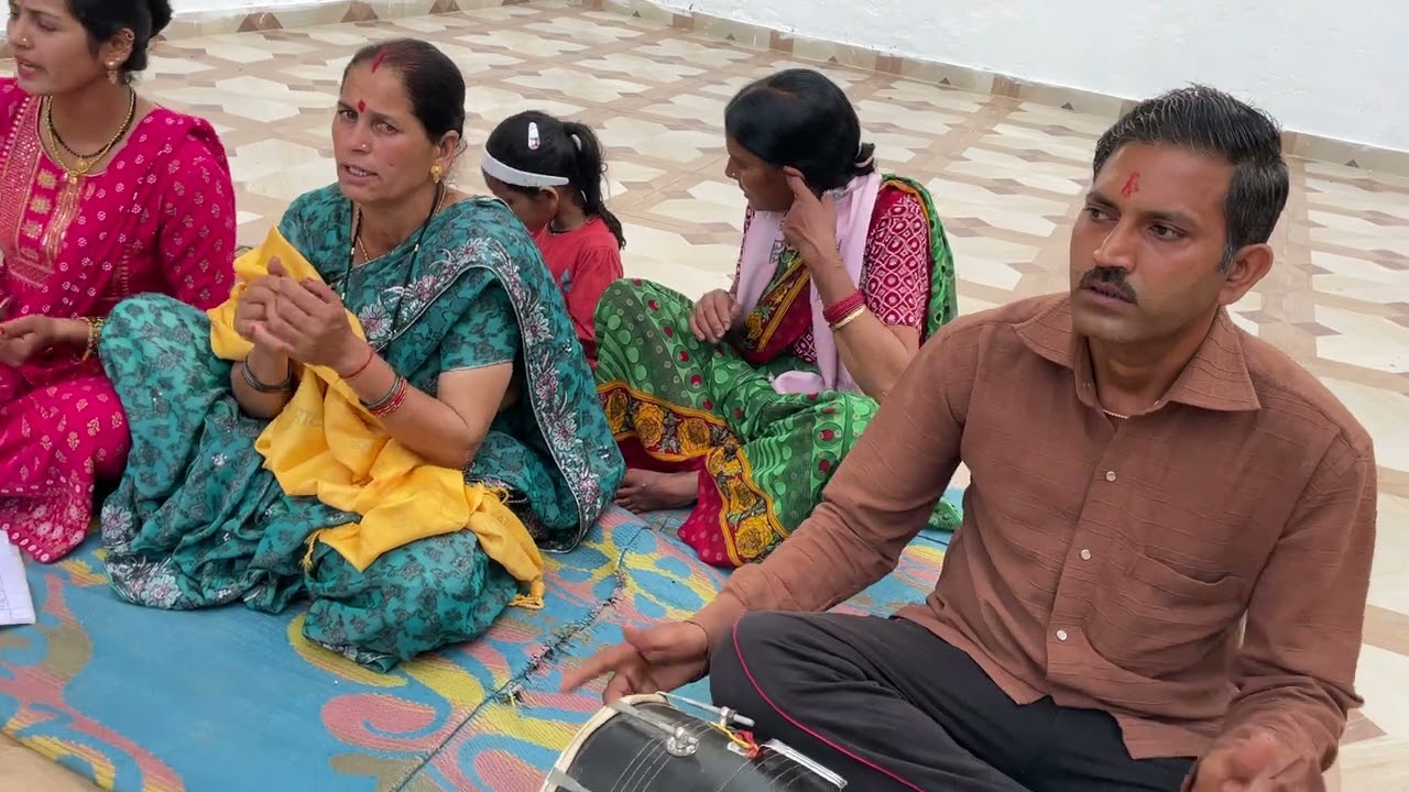 आज मेरी दुर्गा माता मन में बसी गई तीरथ मां तीरथ हरिद्वार वाणी