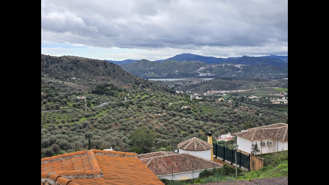 Buying a holiday home in Andalucia - Apartment Jacklina at Alcaucin (€175'000)