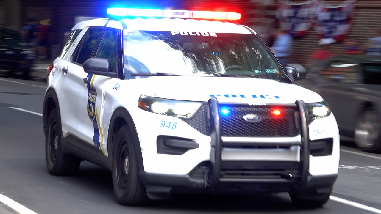Philadelphia Police Department 946 Responding