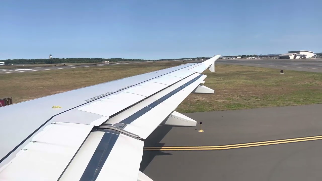 JetBlue A320 Taxi and Takeoff at Bradley International Airport on 9/17/22