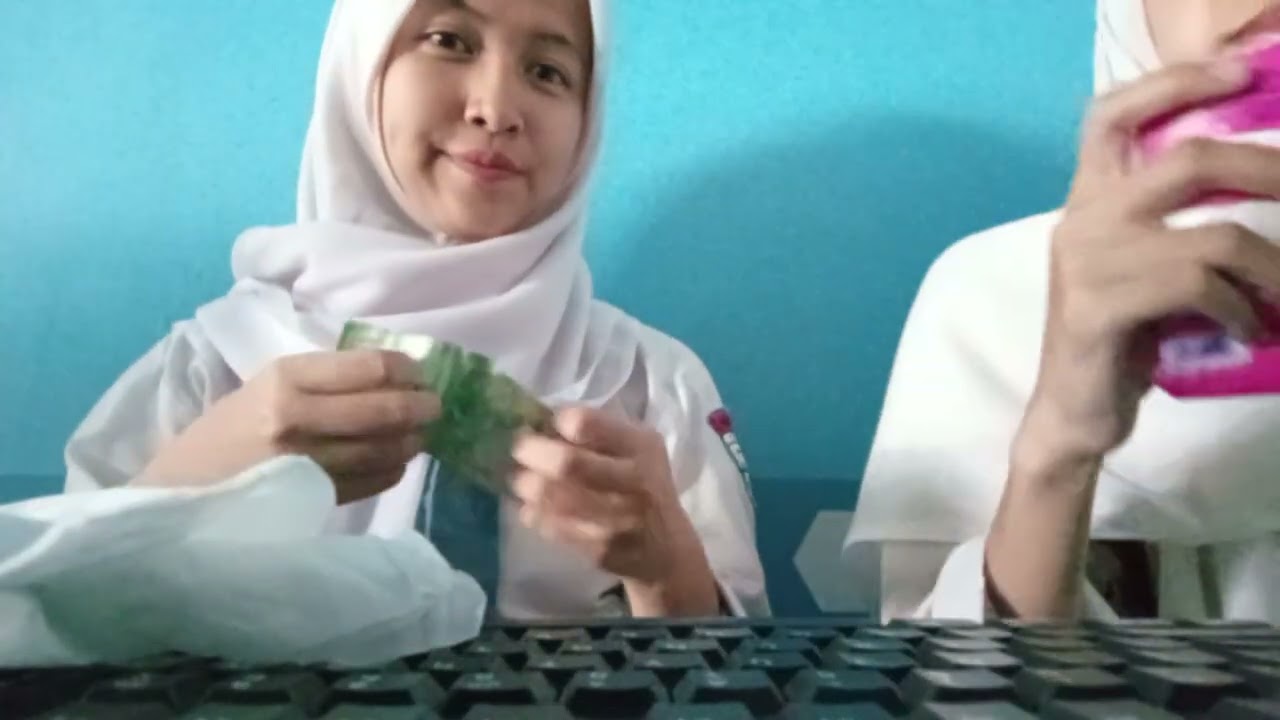 ASMR with my friend 🤗