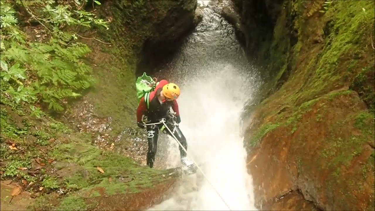 Canyoning Madeira, Ribeiro do Vimieiro, Seixal. Level 5 f&uuml;r Experten, Action und Adrenalin pur!
