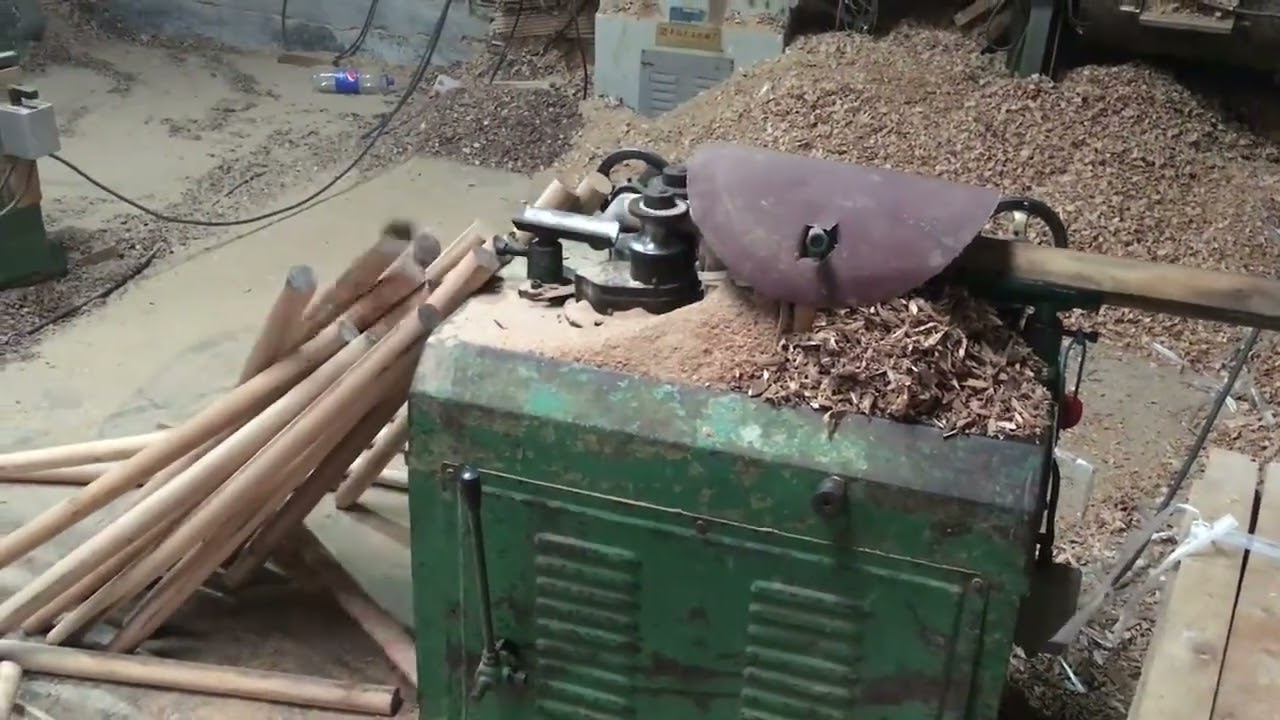 The rectangular wood is processed into round rod wood.#wooddesigner #wood #woodscraft