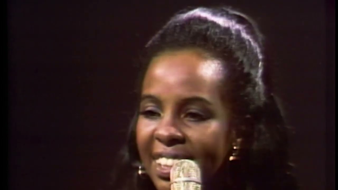 Gladys Knight & The Pips - I Don't Want To Do Wrong (1972)