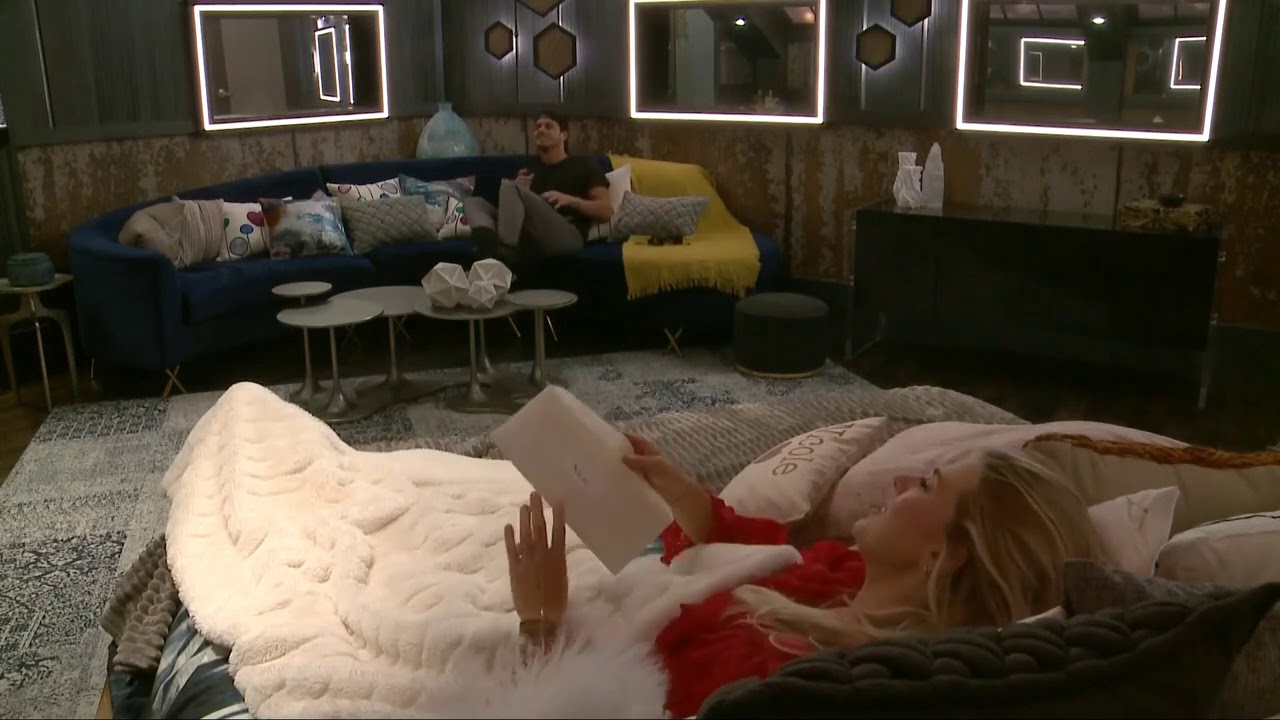Nicole doesn't feel good about her letter from Victor