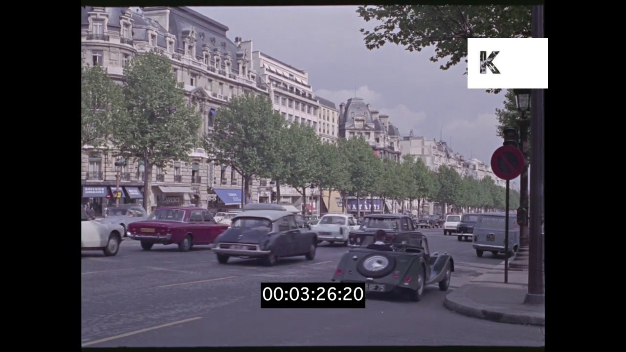 Champs &Eacute;lys&eacute;es, 1960s Paris, 35mm