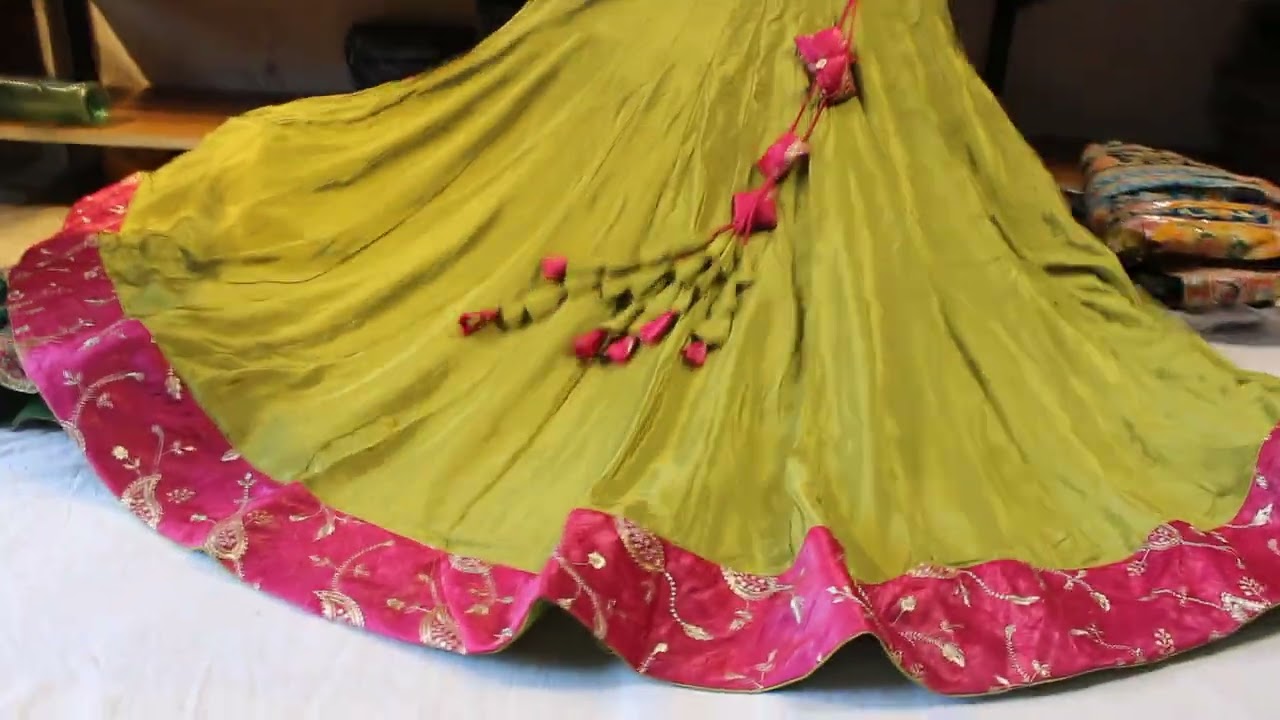 न्यू कलेक्शन डिजाइन लहंगा क्लेशन बुटीक स्टाइल में तैयार भी किया जाता है 8209620354