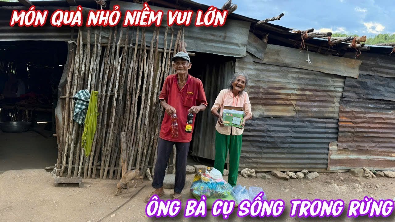 Ông bà cụ VUI MỪNG khi được sự QUAN TÂM của cộng đồng../53