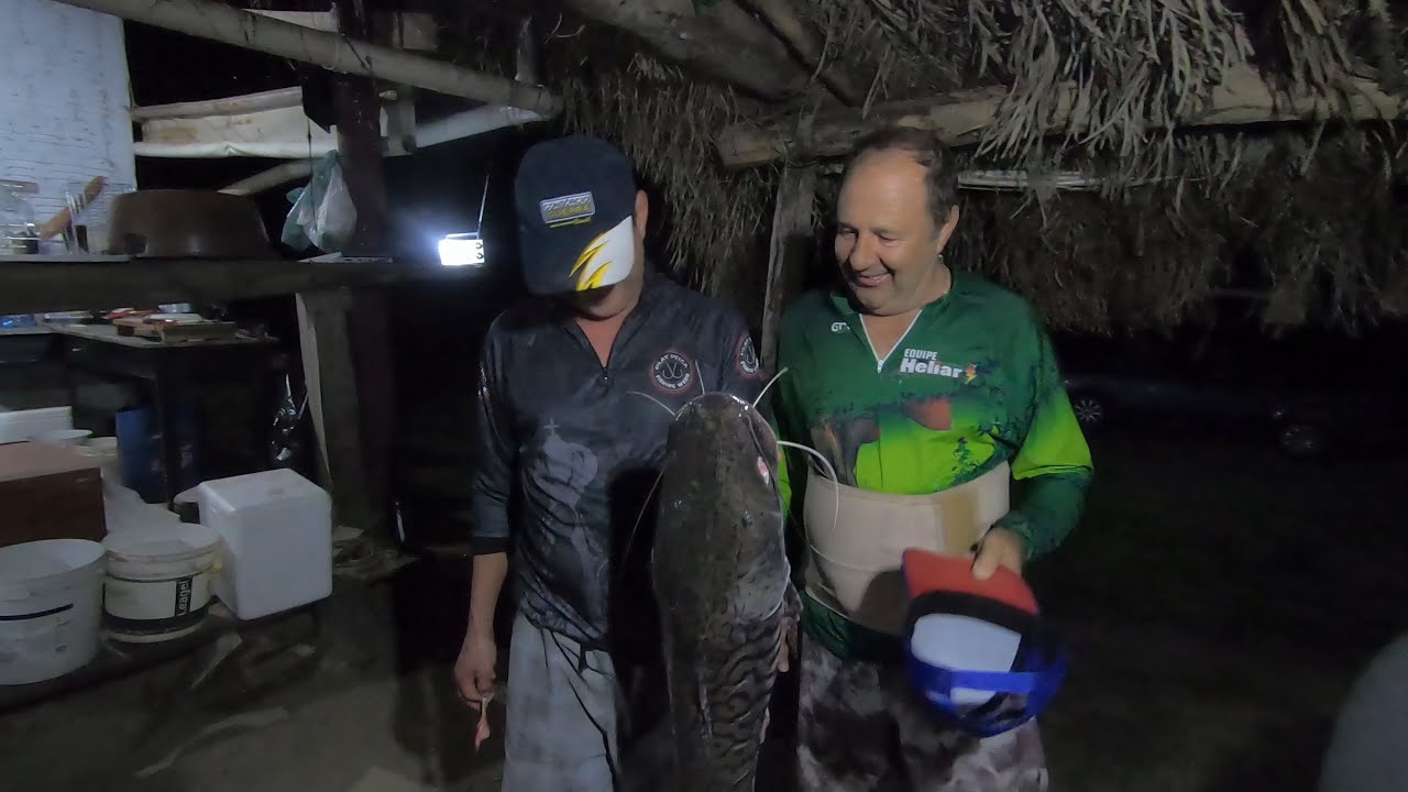 FUI ZOAR MEU AMIGO TCHÊ... OLHA O QUE ELE PEGOU!!! (Pescaria rio Miranda, culinária de pescarias)