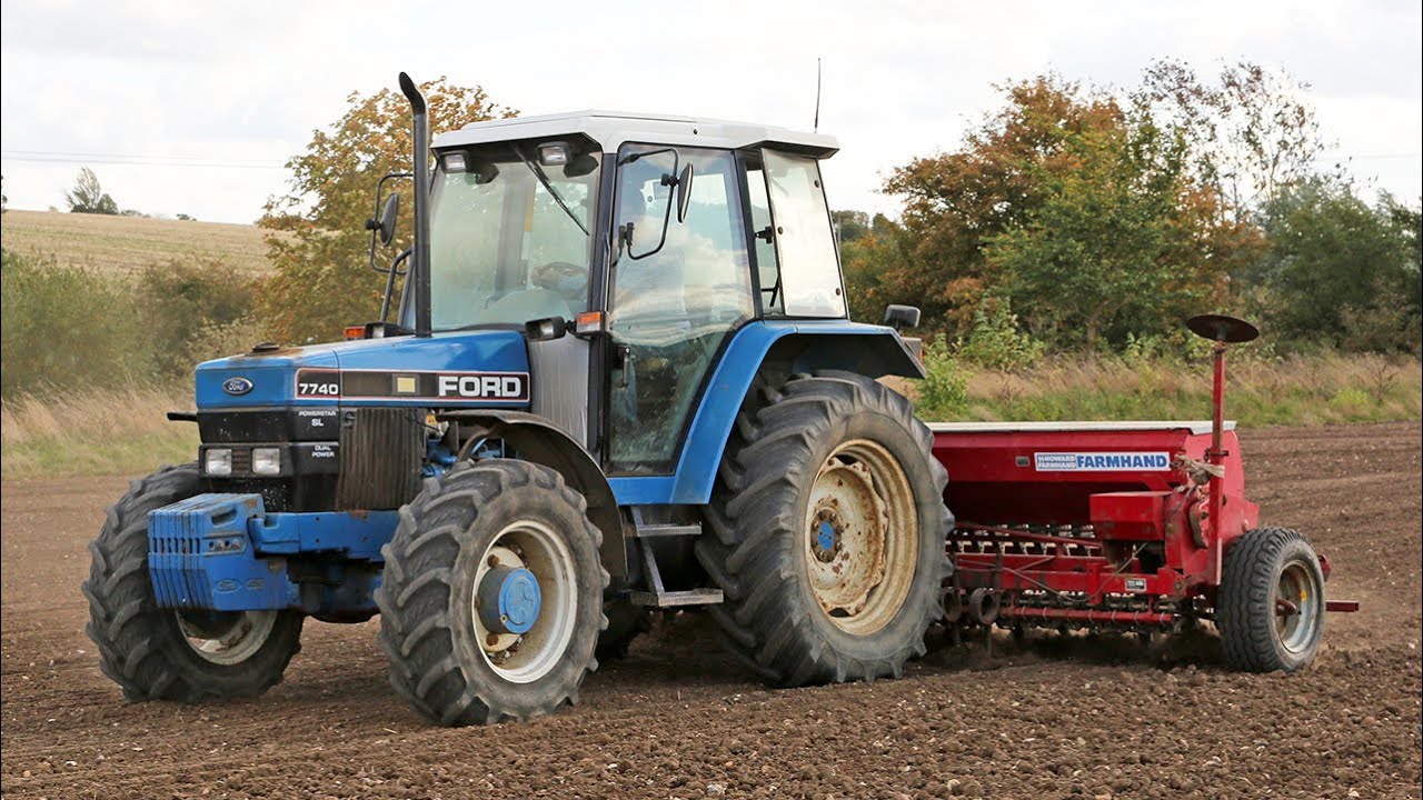 Basildon Blue: Ford 7740 SL сеялка озимой пшеницы с 4-метровой сеялкой Howard-Farmhand Juko 40S.