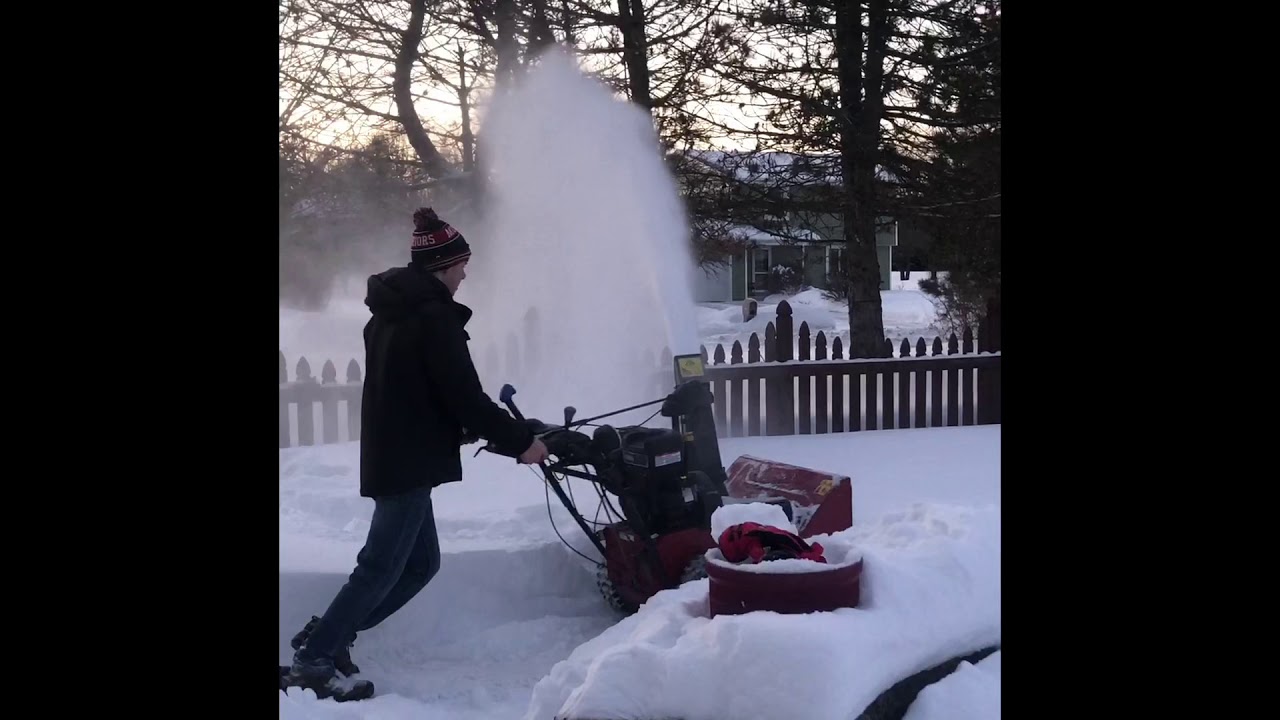 Toro 826 OXE 2 Stage Snowblower Review