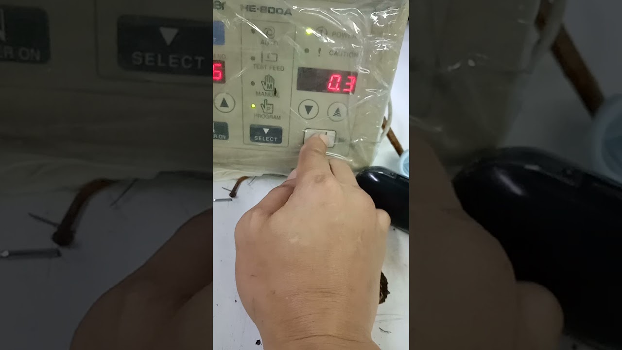 BROTHER HE-800A-3)( adjusment botton hole)