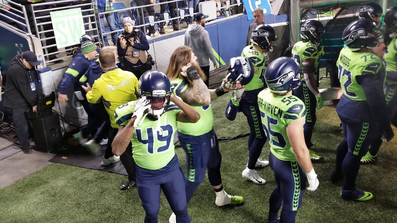 Seahawks vs Vikings MNF Player introductions.