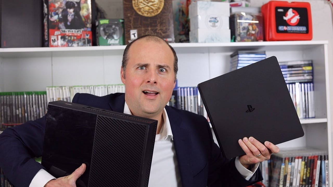 PS4 or Xbox One - Which One To Get For Christmas?
