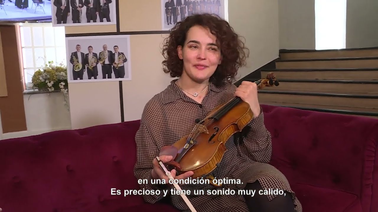 Nuestra concertina Mariana Todorova entrevista a la violinista  Alena Baeva