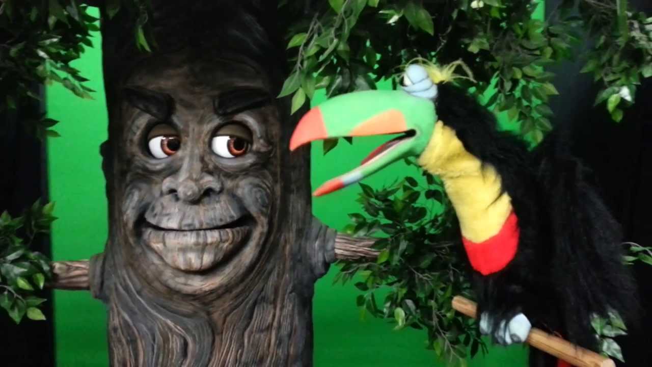 Animatronic Tree & Toucan ( Axtell Hands-Free System)