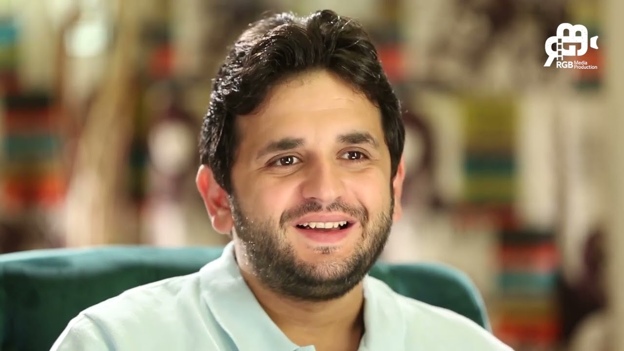 كلام في سرك - مصطفى خاطر يحكي تفاصيل أول مقابلة مع الفنانة الراحلة دلال عبد العزيز