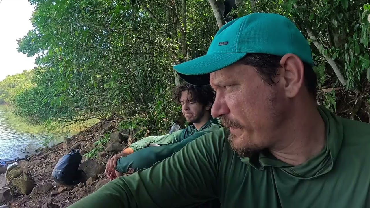 Dia 14. Acampamento em um bom lugar às margens do Rio Uruguai. 