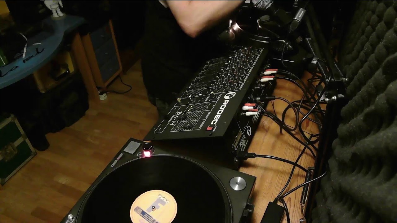 Borrower - Como no te voy a querer si te vi subir de segunda B