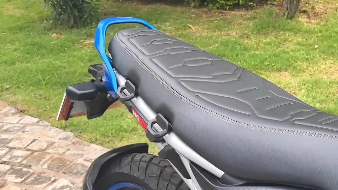 Этот НОВЫЙ BAJAJ становится ЛУЧШИМ МОТОЦИКЛОМ для работы | ЭКОНОМИЧЕСКИЙ
