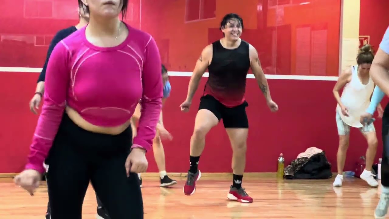 Zumba el meneito con checo