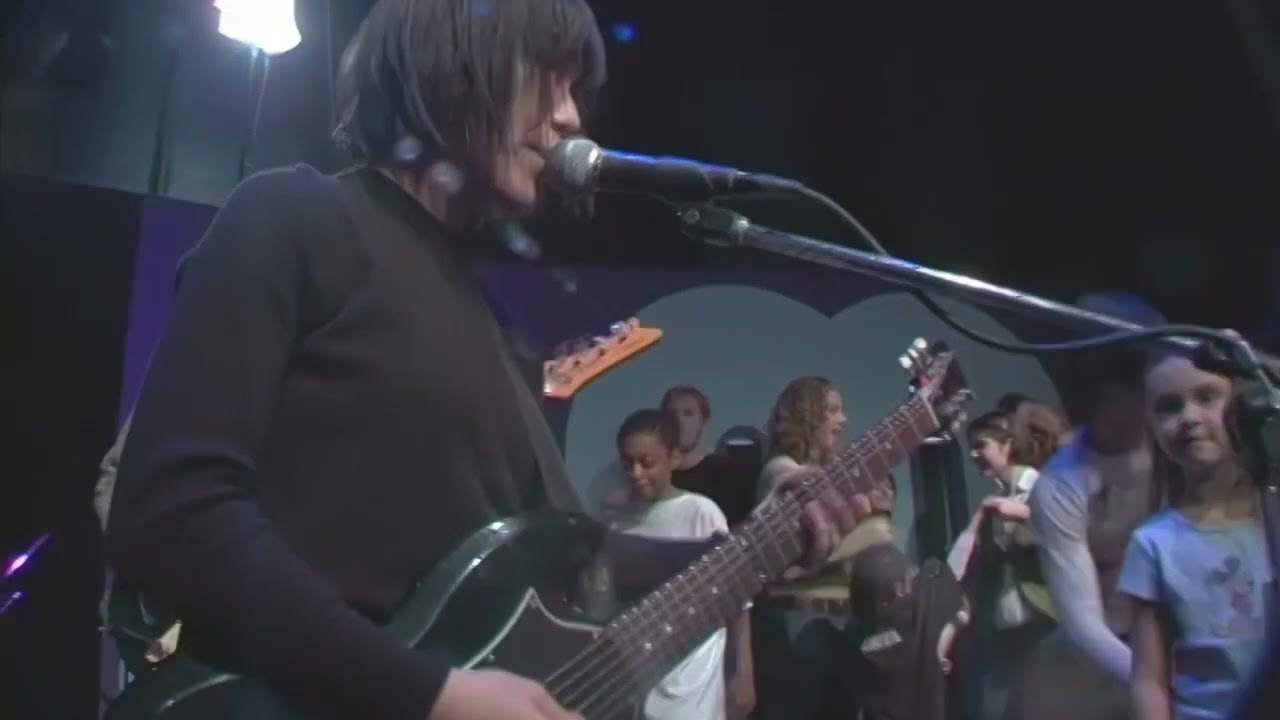 Deerhoof  - Flower (Live on Pancake Mountain, 2005)