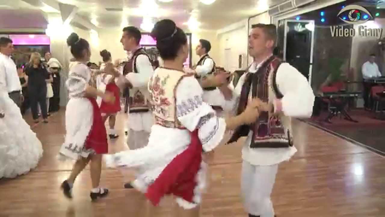 Junii Bihorului - Dans popular