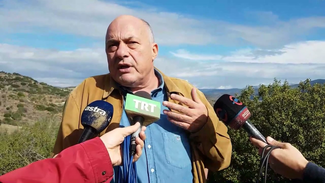 Ο Αχιλλέας Μπέος γκρεμίζει αυθαίρετη κατασκευή