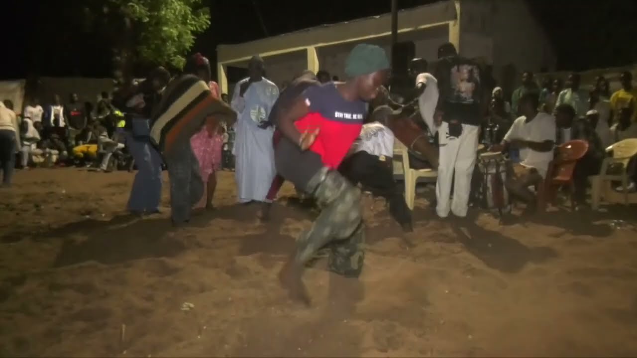 NGUEL  NON STOP AVEC LES HABITANTS DE YAYÉM waw