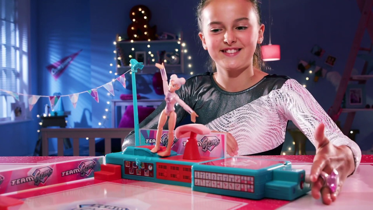 Team Gem Gemazing Gymnasium and Doll Playset - Luna How To