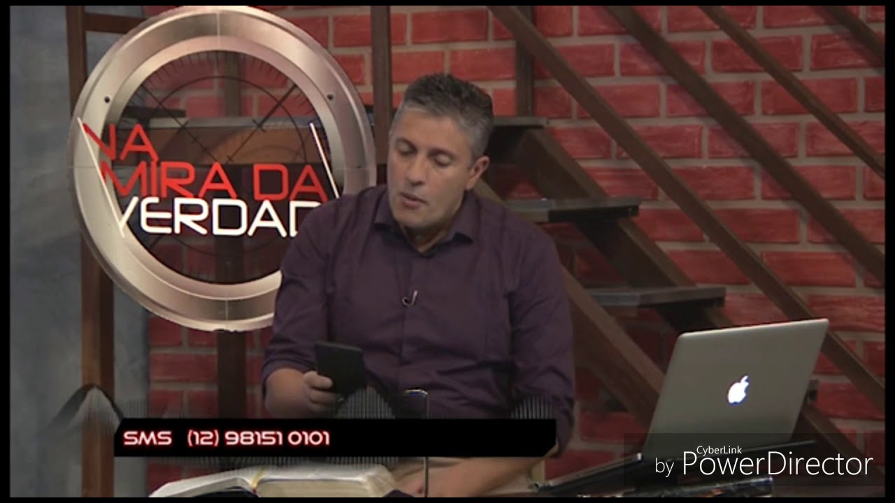 Pedro Batizava Somente em nome de JESUS?