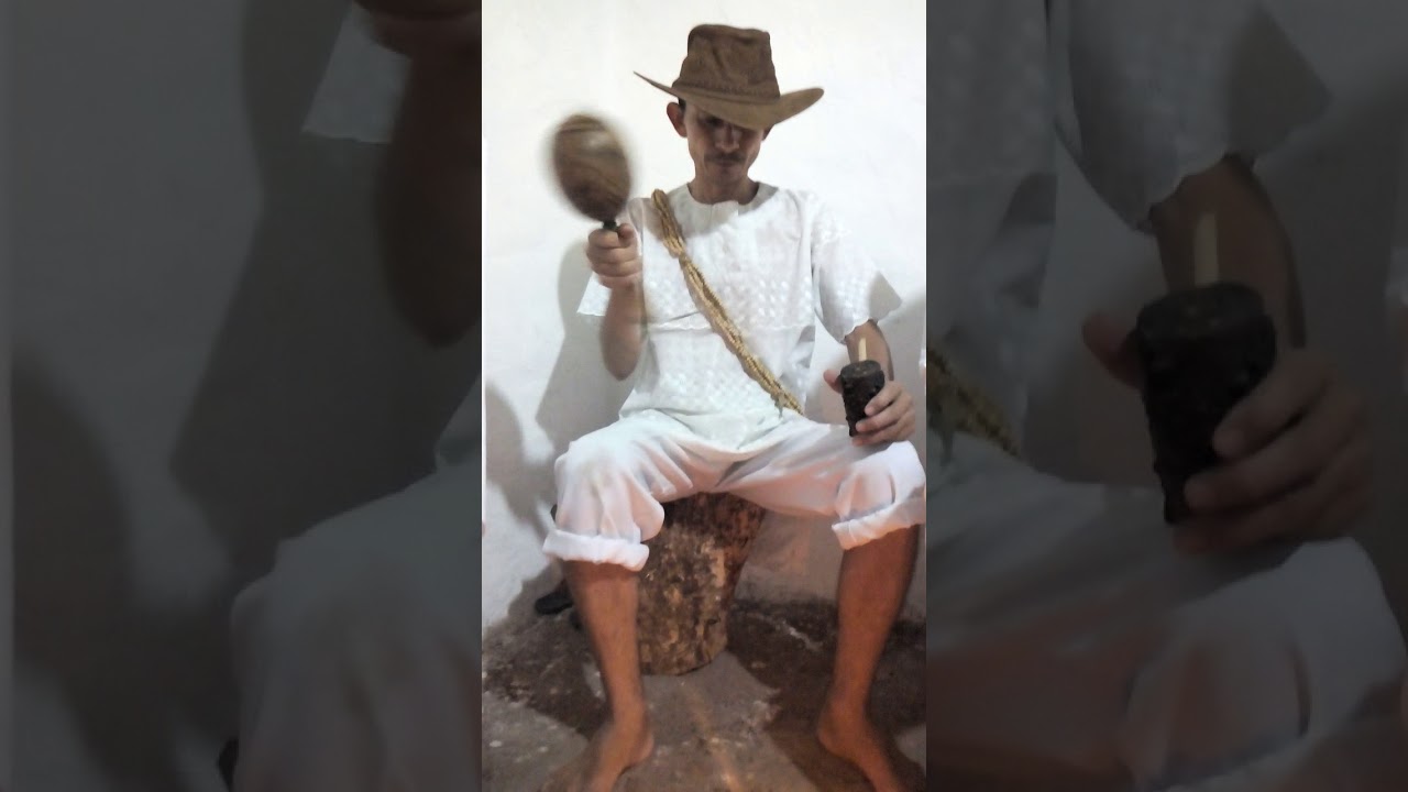 Jurema de chao...Mestre Raimundão cantando pra seu Zé pelintra😍👏