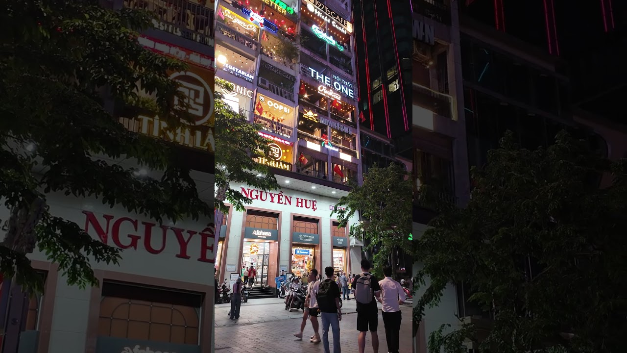 Saigon 🇻🇳 | Iconic Cafe Apartment at Nguyen Hue Walking Street #Saigon #Vietnam #WalkingTour
