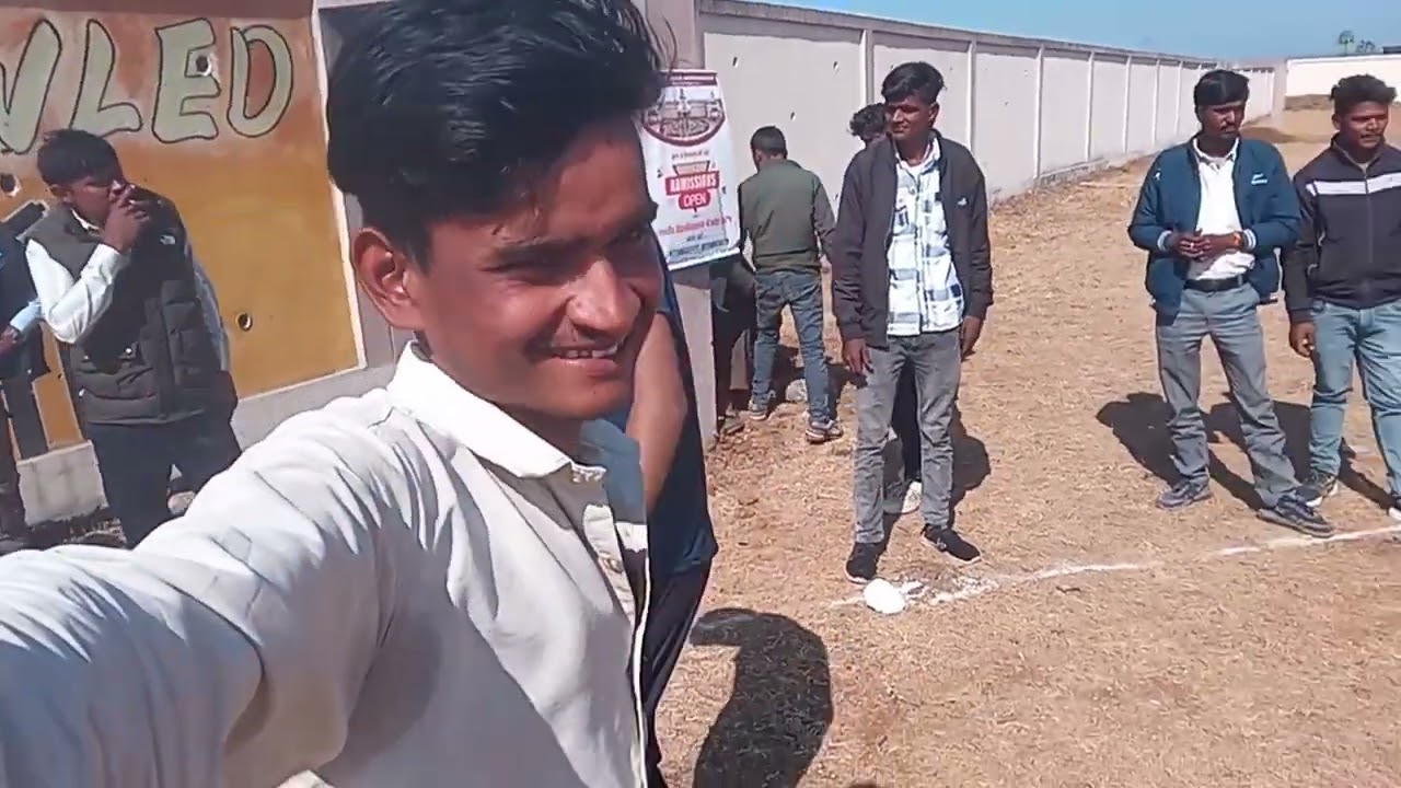 आज हमारी बड़ी टीम का मैच हे 🏏 देसी वलोग्स 