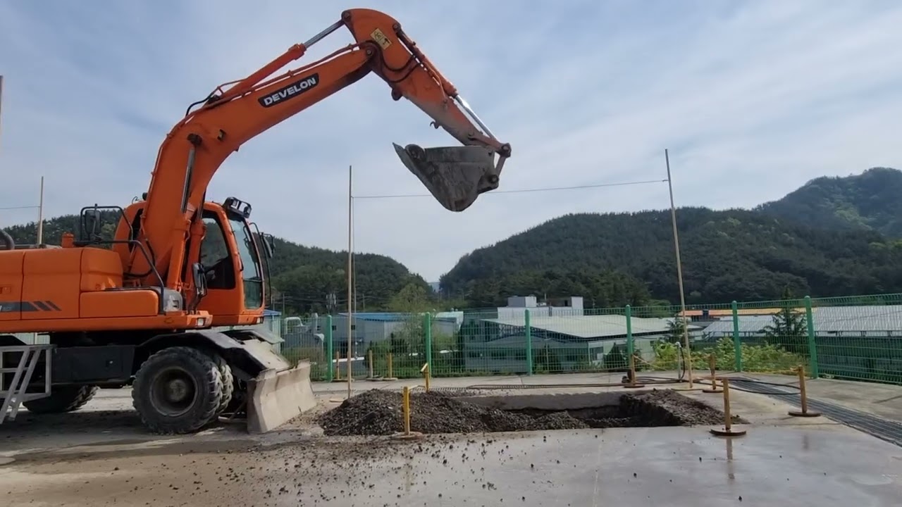 굴착기 마지막날 숙련된 형님 영상