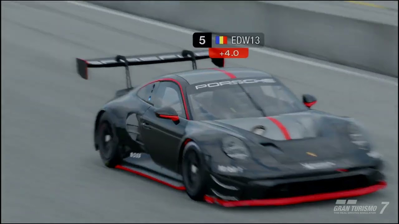 Gran Turismo™ 7  hectic first lap