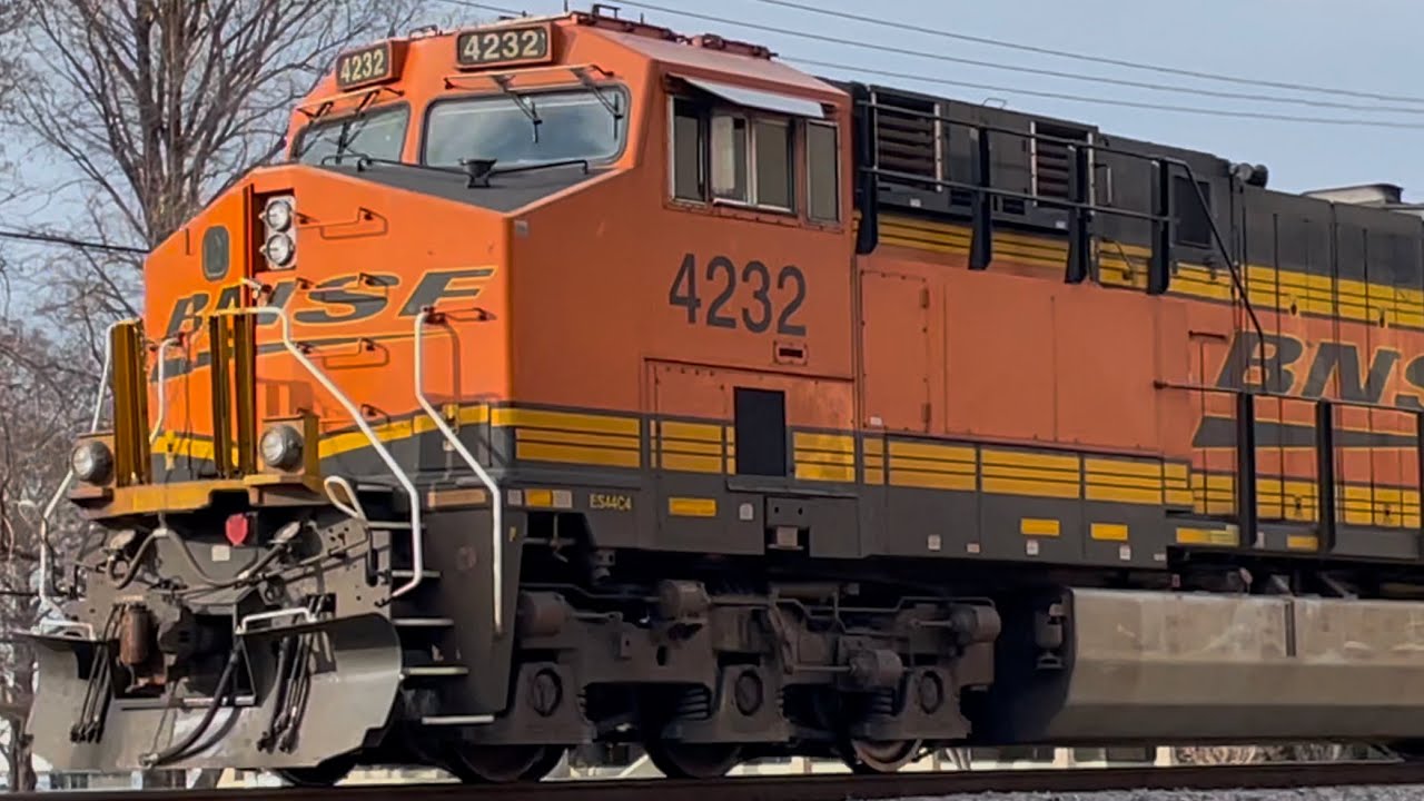 BNSF 9032 Rock Train Valley View Ln Railroad Crossing Farmers Branch TX
