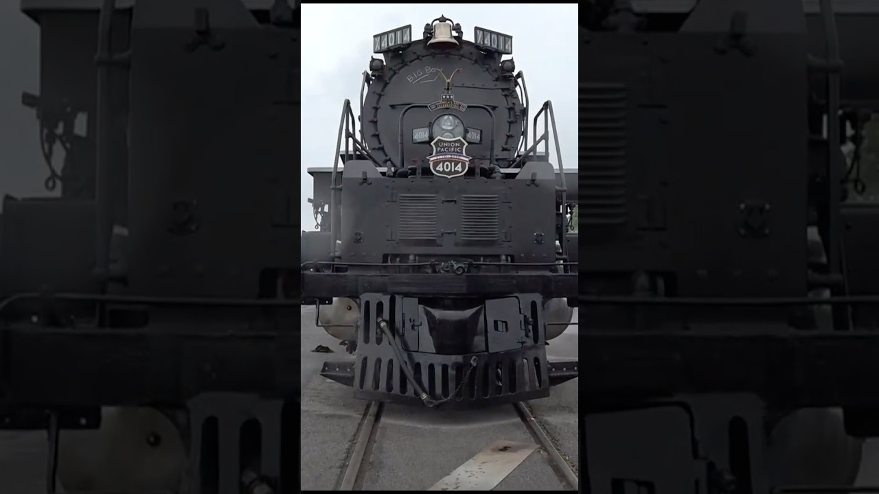 Thousands flock to see the Union Pacific's Big Boy up close