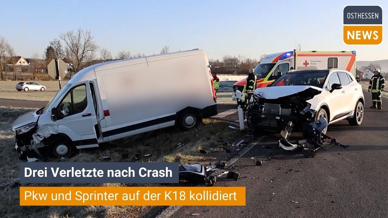SCHENKLENGSFELD: Drei Verletzte nach Crash auf K18