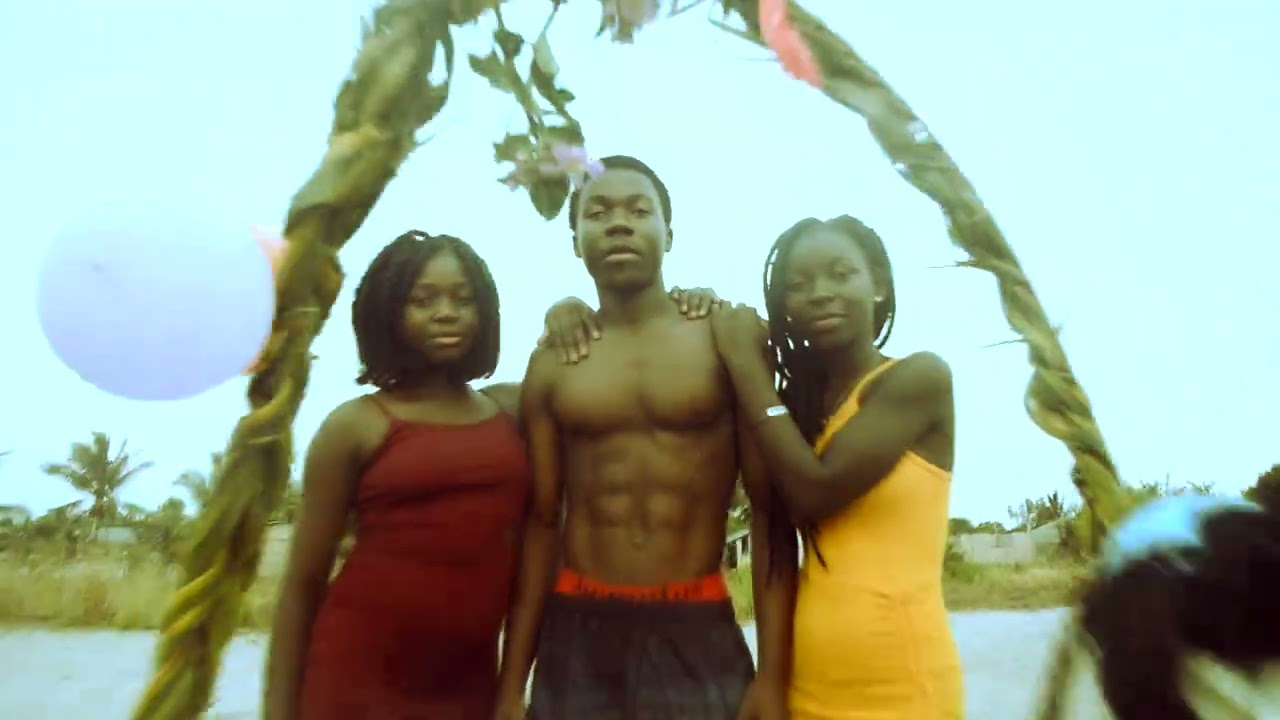 King love - Está bom (Ft. Aicilef Waite) (Oficial vídeo)