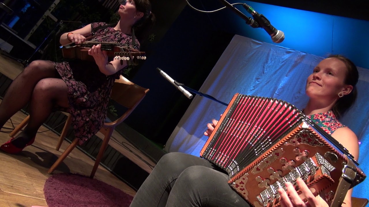 Väike kingsepp (Kingsepa polka) - KRISTI KOOL (lõõtspill), JANNE SUITS (nuppviiul = nyckelharpa)