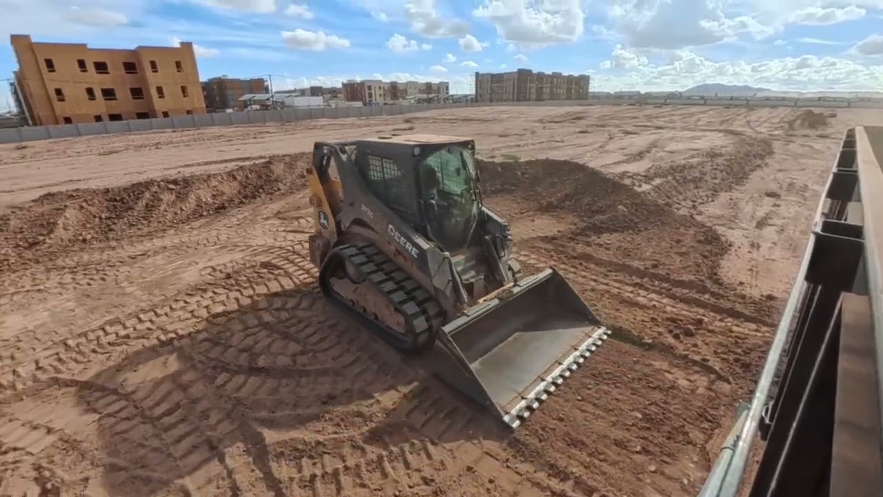 Deere 317G Compact Track Loader