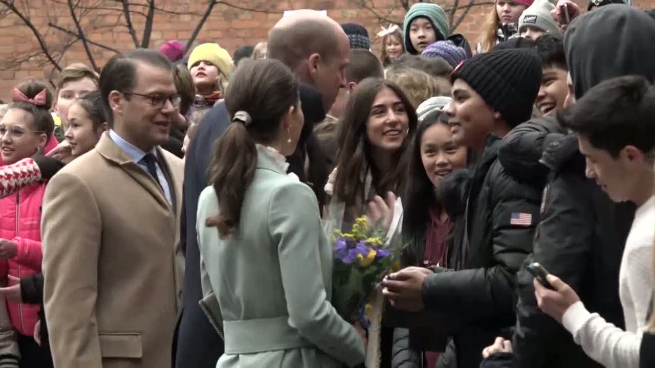 Essa pratade med prins William: ”Han peppade mig riktigt bra” - Nyheterna (TV4)