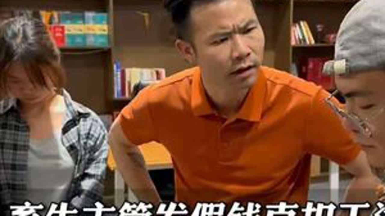 妹妹月薪过万却在楼梯啃面包，哥哥怒揭 