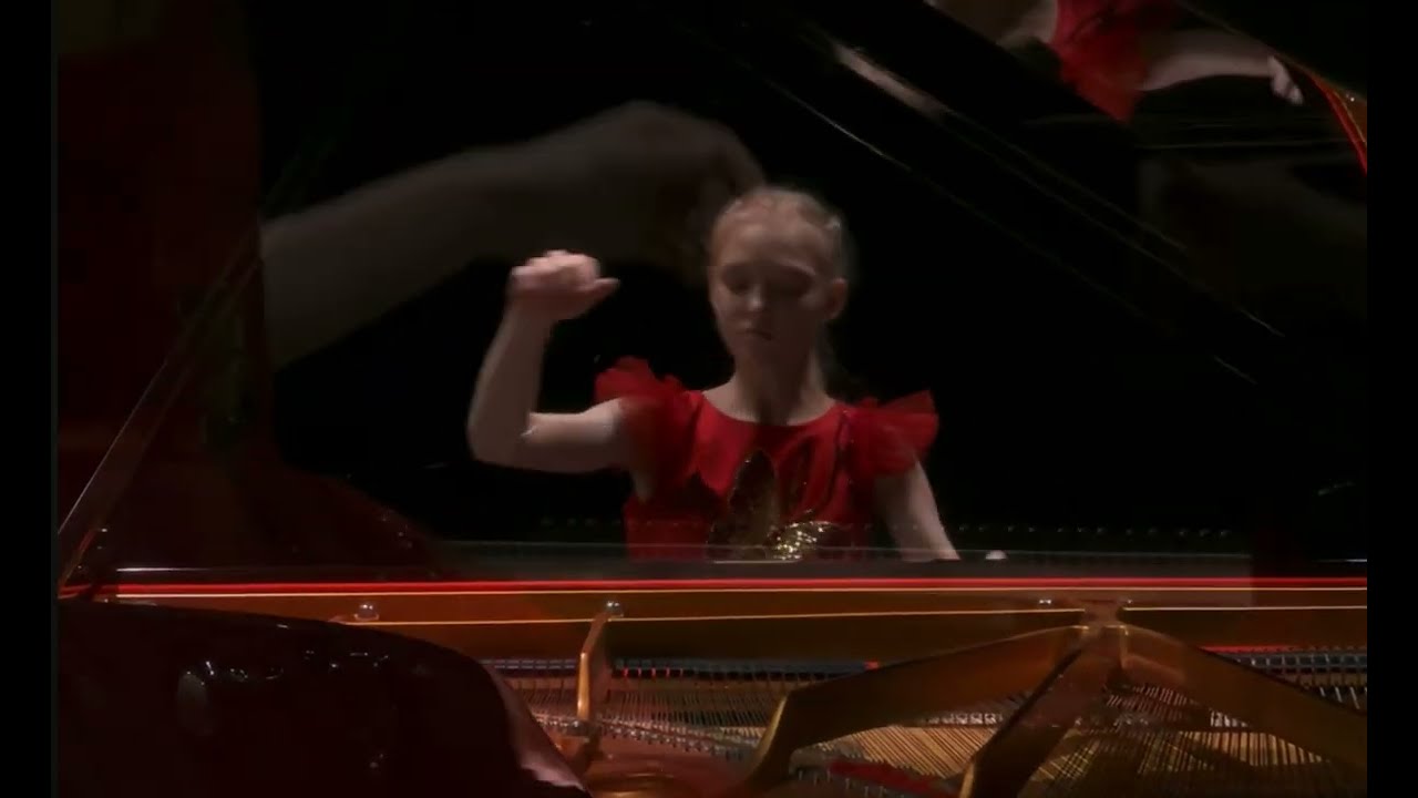 Aleksandra Galushkina, 13yo Bach and Chopin
