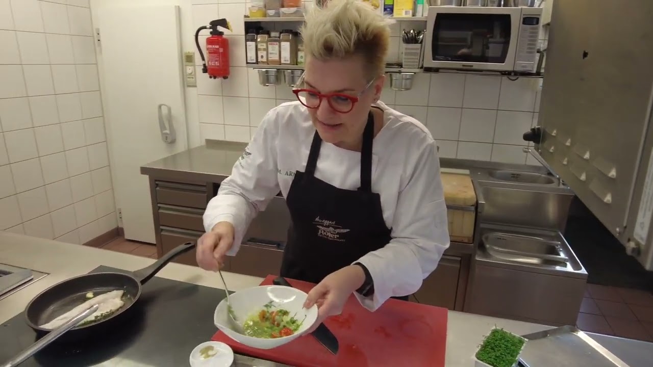 Online-Kochkurs | Folge 13 | Wolfsbarschfilet mit Curry-Blumenkohl-Salat
