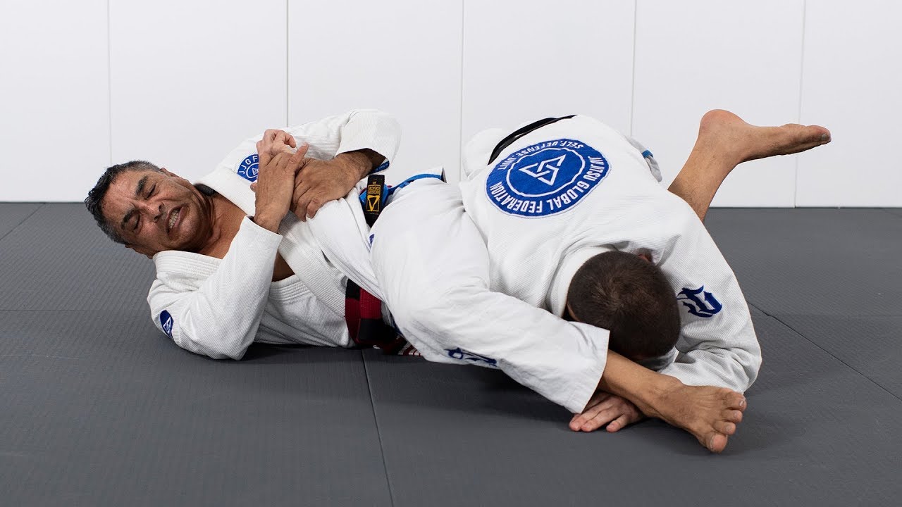 Learn the Jiu-Jitsu guard from Rickson Gracie